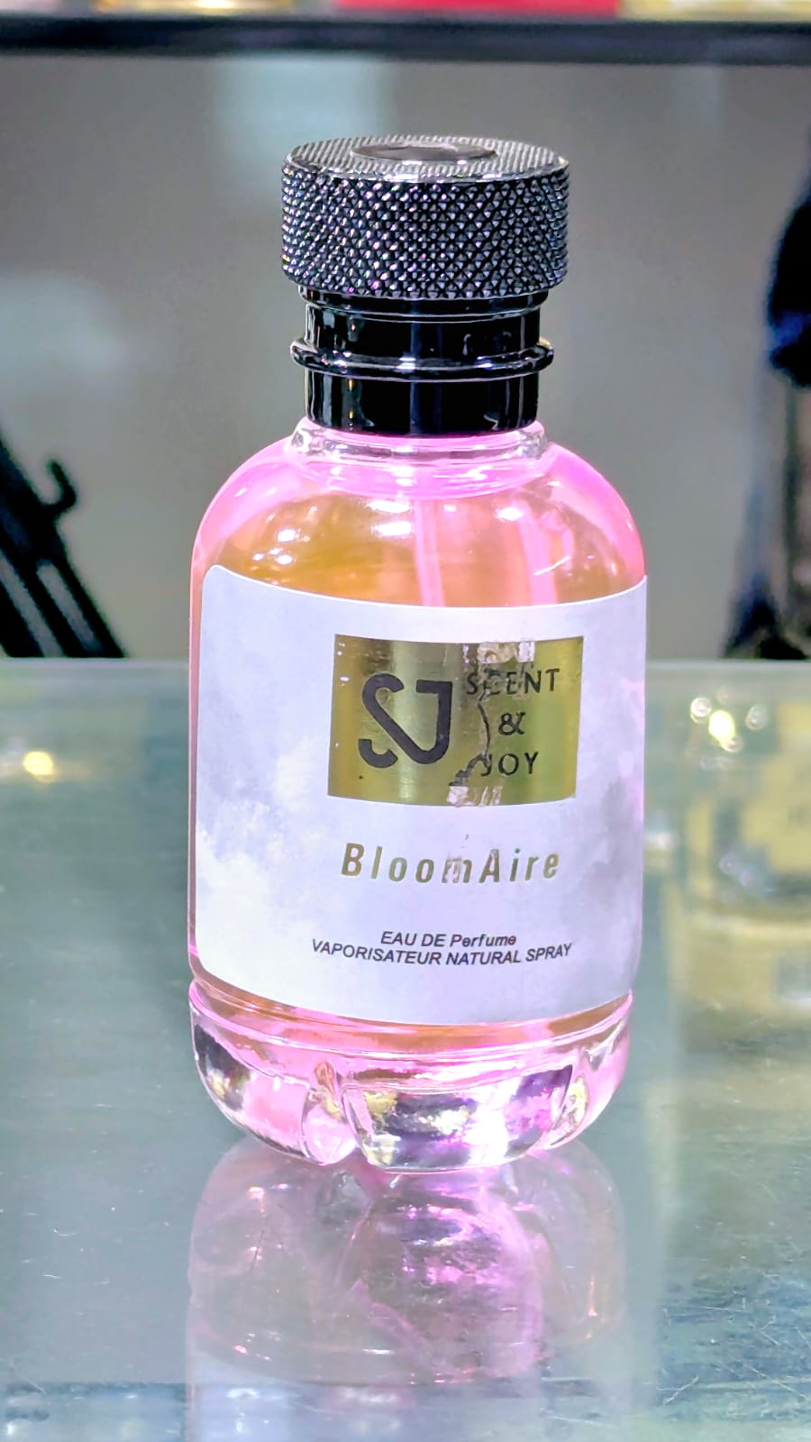 Bloomair perfume is imprission of Versense